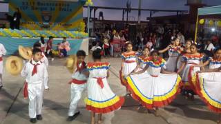 5to de primaria  La Pollera Colorada  Danza Colombiana [upl. by Hanschen]